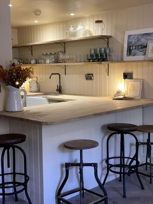 Cosy Home Away From Home. Hove Buitenkant foto