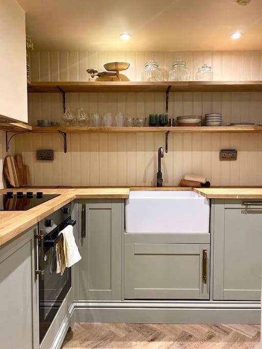 Cosy Home Away From Home. Hove Buitenkant foto